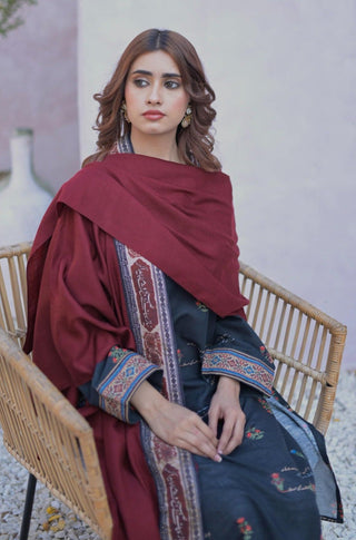 Shopmanto, wear manto, manto clothing brand, manto pakistan, ladies clothing brand, urdu calligraphy clothing, Manto maroon straight long length Black fitoor women khaddar kurta for winter, manto winter collection