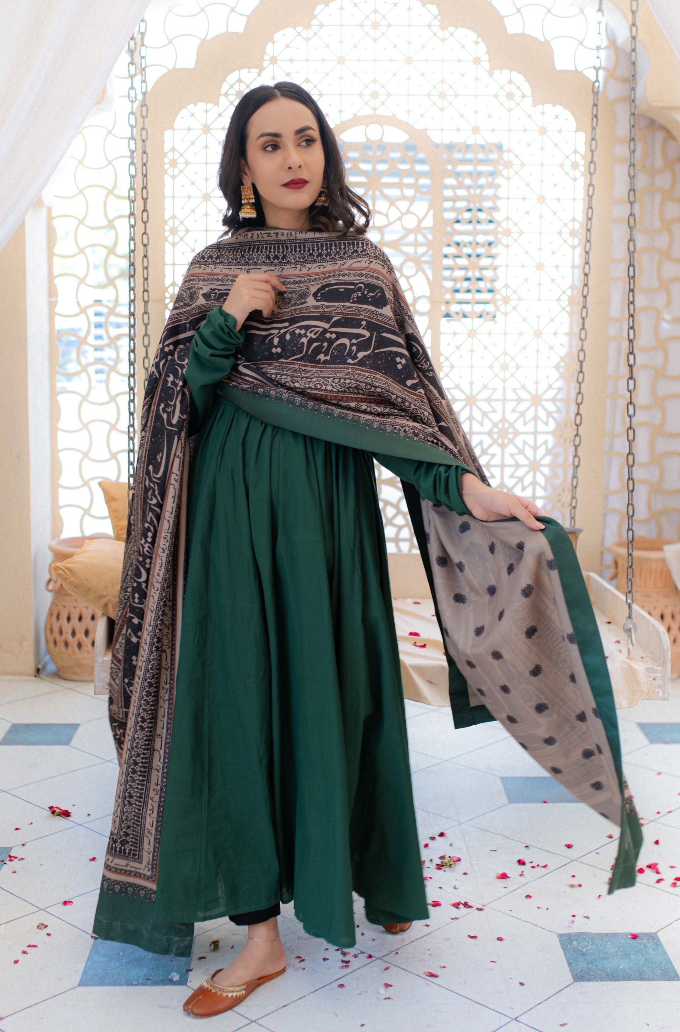 green shawls for dresses Emerald Green Pashmina Scarf, Forest Green Lacy Shawl, Bridal Oversized Scarf, Bride's Mother Gift, Boho Evening Pashmina, Wedding Wrap