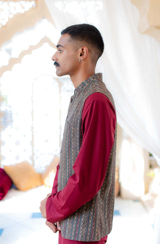 Shopmanto, wear manto, manto clothing brand, manto vasket, waistcoat, manto kaavish vasket, kaavish vasket, manto winter wear, manto eastern, urdu calligraphy, manto khaddar kaavish vasket green and brown, khaddar waistcoat, khaddar men waistcoat, manto men, men waistcoat, festive wear