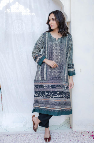 Shopmanto, wear manto, kurta, manto kurta, rashk kurta, rashk kurta green and beige, green and beige, green kurta, beige kurta, women kurta, ladies kurta, women clothing, manto clothing brand, clothing brand, urdu calligraphy clothes, urdu calligraphy, women green and beige kurta with urdu calligraphy